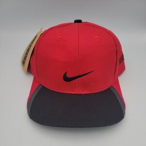 Nike Golf Tiger Woods Sunday Red Golf Hat Brickyard Crossings adjustable NWT